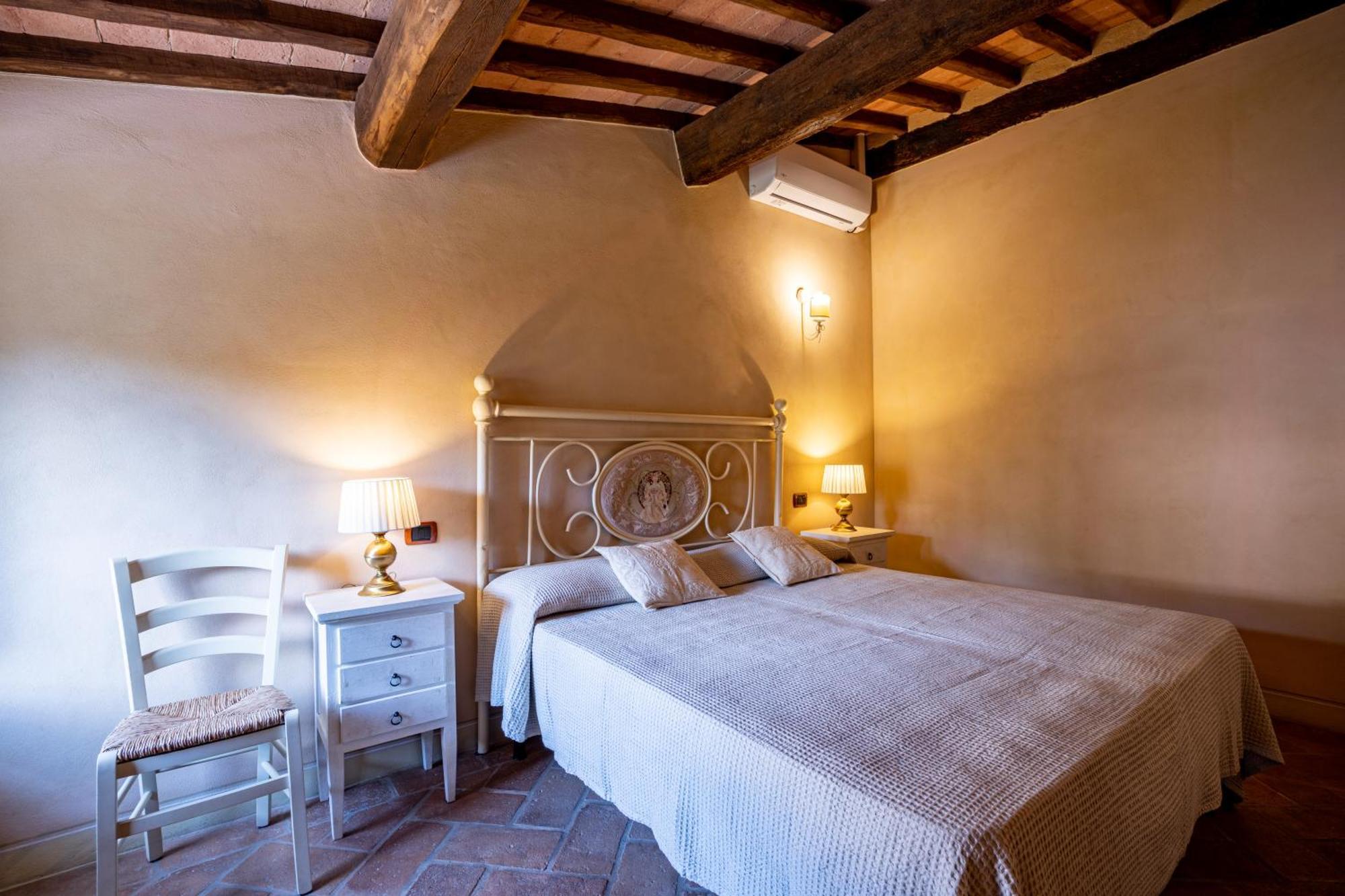 La Terrazza Villa Chianni Luaran gambar